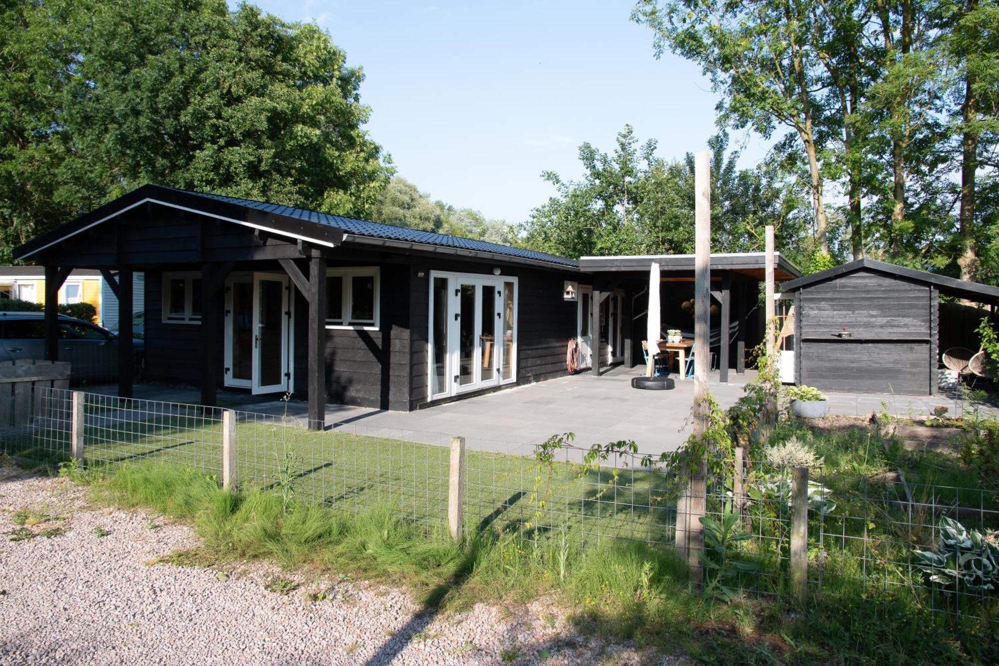 Luxe En Ruim Chalet Met Airco Bij Leekstermeer Matsloot Екстер'єр фото