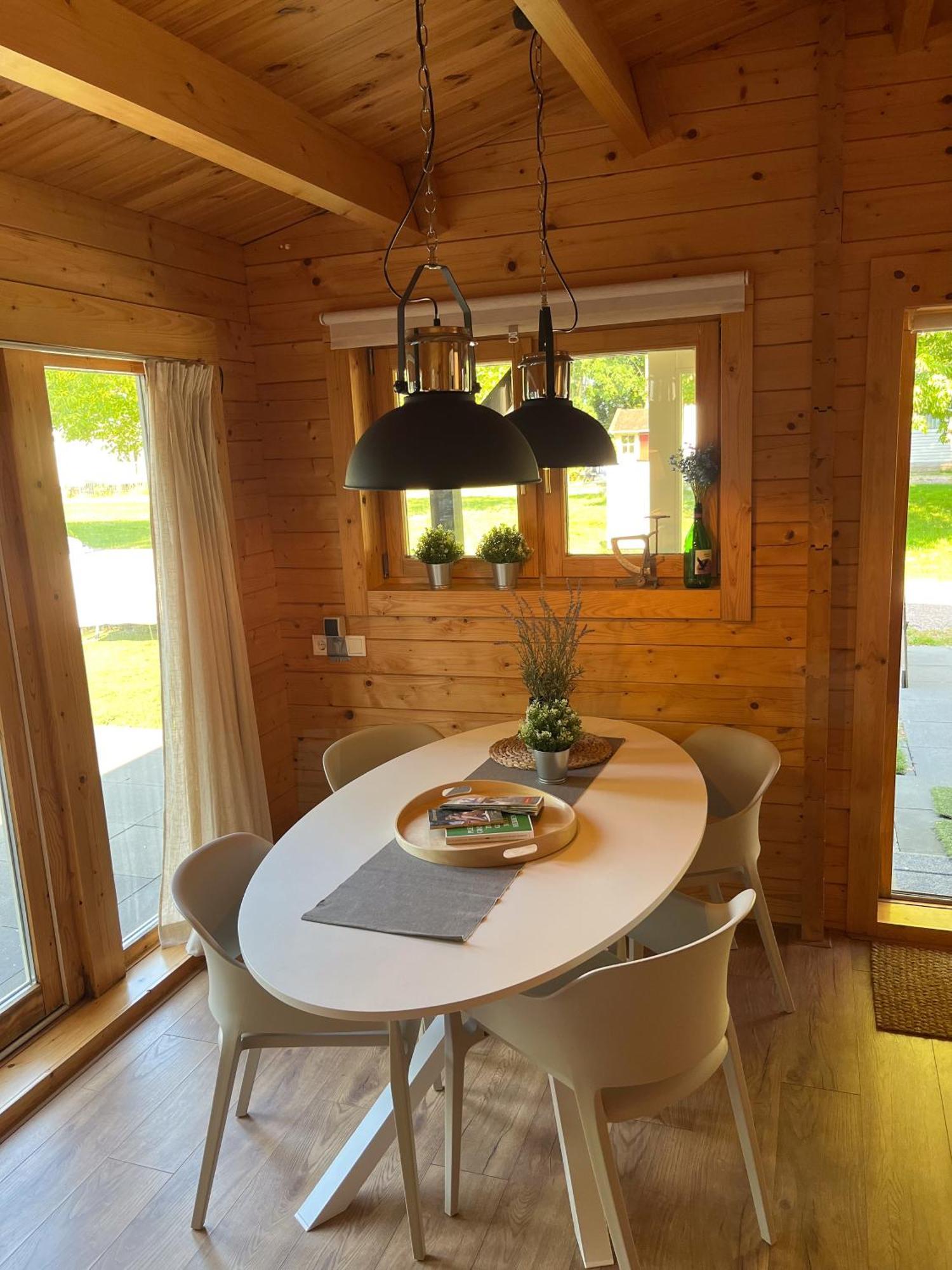 Luxe En Ruim Chalet Met Airco Bij Leekstermeer Matsloot Екстер'єр фото