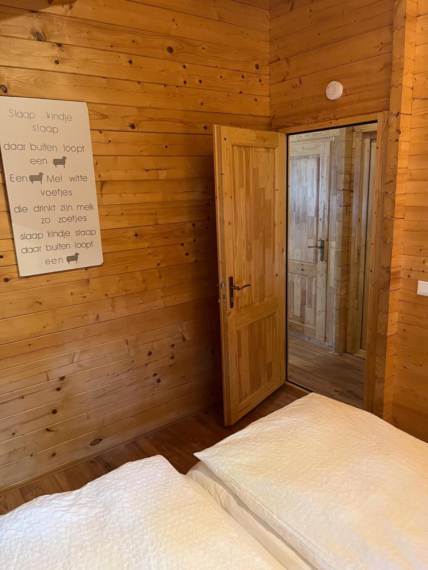 Luxe En Ruim Chalet Met Airco Bij Leekstermeer Matsloot Екстер'єр фото